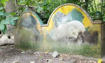 Chùa nào nổi tiếng với mộ heo 5 móng?
