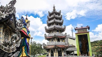 Chùa 've chai' nằm ở đâu?