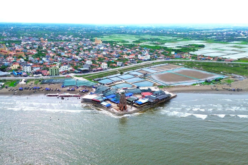 Chứng tích biến đổi khí hậu nhà thờ Hải Lý được công nhận là điểm du lịch Chứng tích biến đổi khí hậu nhà thờ Hải Lý được công nhận là điểm du lịch