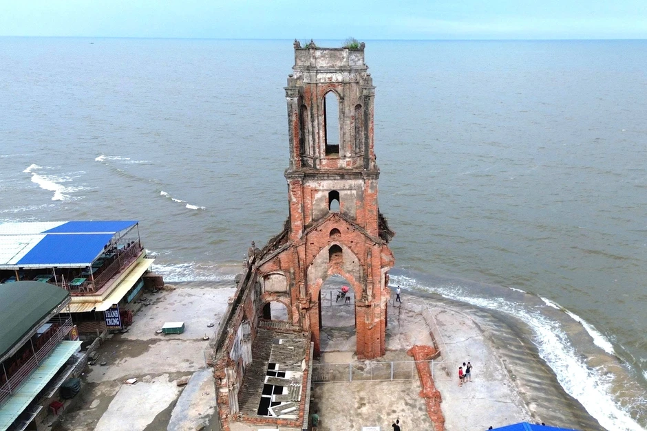 Chứng tích biến đổi khí hậu nhà thờ Hải Lý được công nhận là điểm du lịch Chứng tích biến đổi khí hậu nhà thờ Hải Lý được công nhận là điểm du lịch