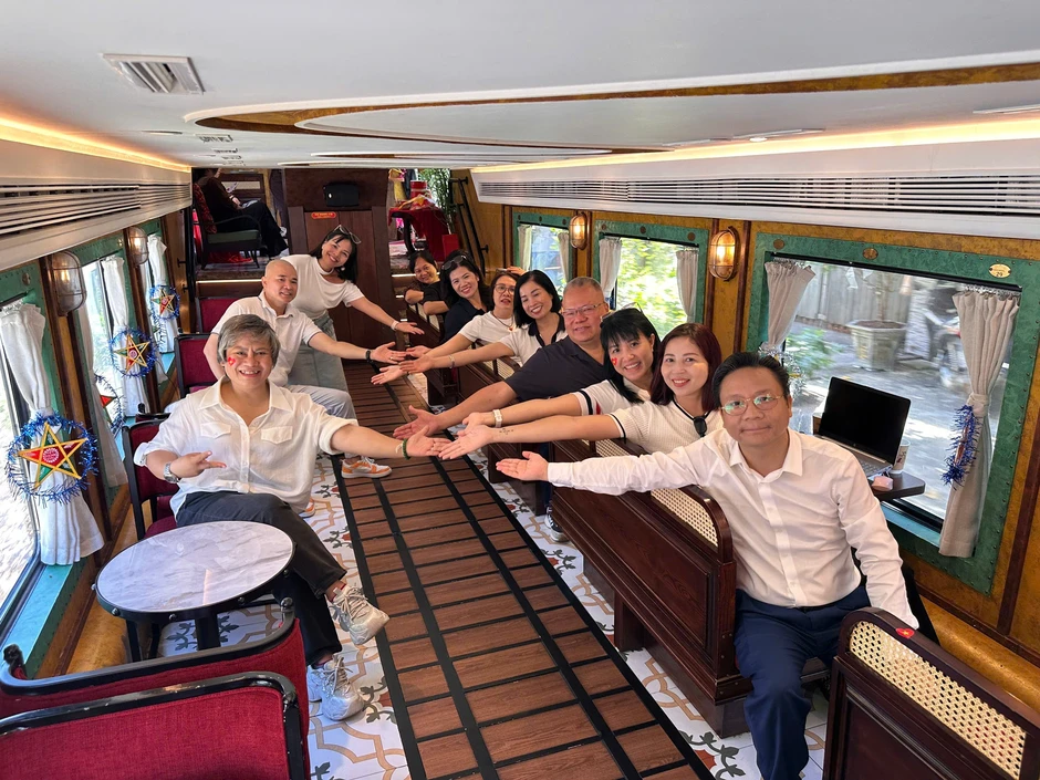 Chuyến tàu du lịch cao cấp Hà Nội – Ninh Bình "kết nối miền di sản" Chuyến tàu du lịch cao cấp Hà Nội – Ninh Bình "kết nối miền di sản"