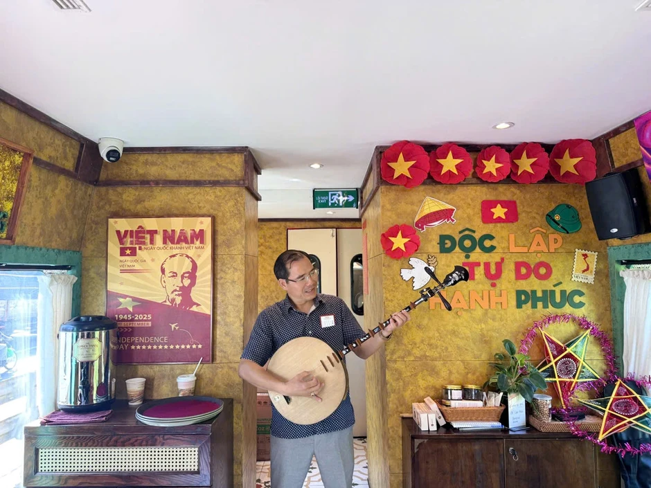 Chuyến tàu du lịch cao cấp Hà Nội – Ninh Bình "kết nối miền di sản" Chuyến tàu du lịch cao cấp Hà Nội – Ninh Bình "kết nối miền di sản"
