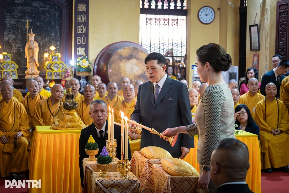 Chuyện về ngôi chùa ở Hà Nội đón Nhà vua Thái Lan và Hoàng hậu đến lễ Phật Chuyện về ngôi chùa ở Hà Nội đón Nhà vua Thái Lan và Hoàng hậu đến lễ Phật