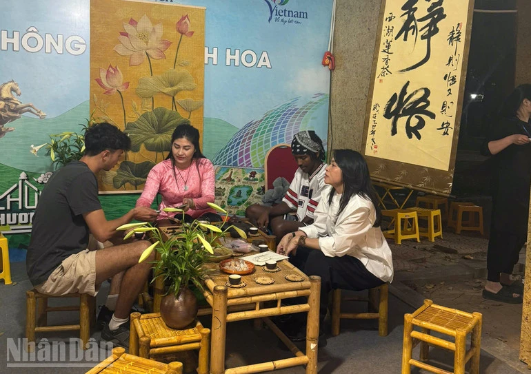 Cơ hội săn tour giá rẻ tại Lễ hội Du lịch Hà Nội 2026 Cơ hội săn tour giá rẻ tại Lễ hội Du lịch Hà Nội 2026