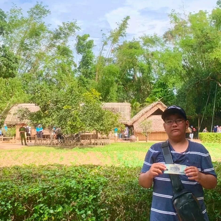 Con nói thèm bún chả Hà Nội, cha đưa con đi phượt hơn 2.200km bằng xe máy Con nói thèm bún chả Hà Nội, cha đưa con đi phượt hơn 2.200km bằng xe máy