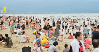 Đà Nẵng đón gần 1,5 triệu khách, 'bỏ túi' 5.727 tỉ đồng trong dịp lễ