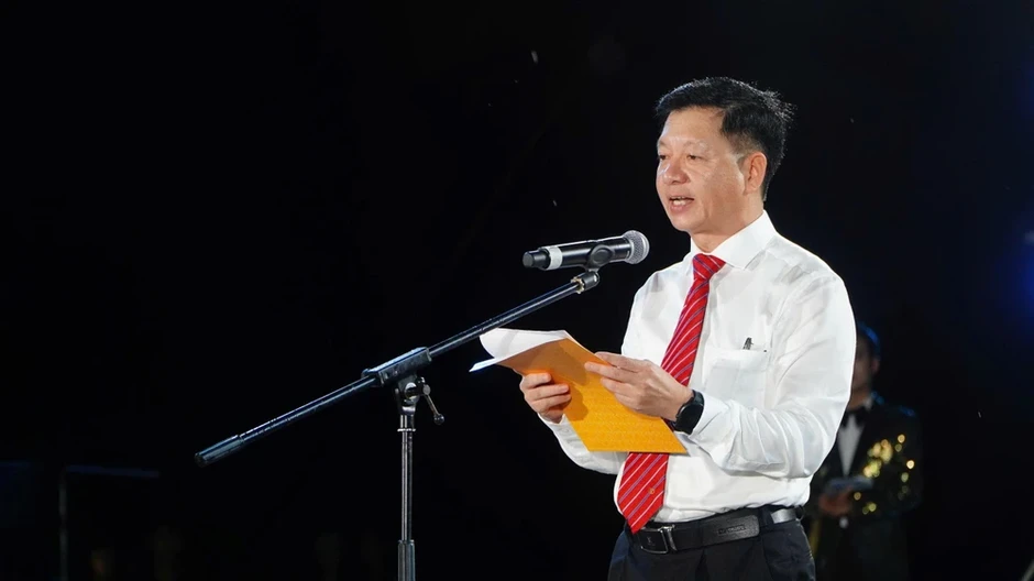 Đà Nẵng: Mãn nhãn đêm khai mạc lễ hội biển Tam Thanh Đà Nẵng: Mãn nhãn đêm khai mạc lễ hội biển Tam Thanh