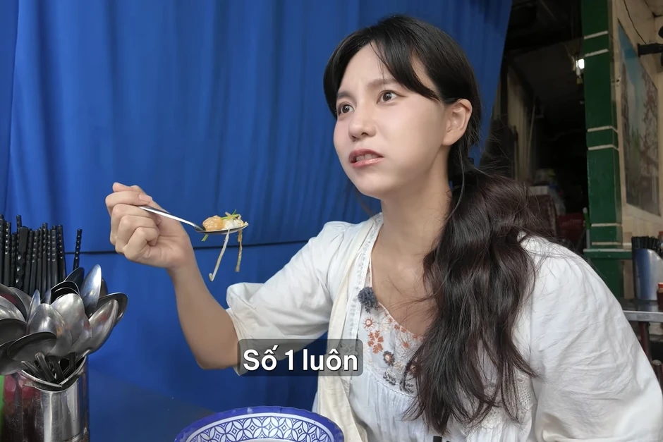 Đặc sản 15.000 đồng ở Cồn Hến làm khách Hàn tấm tắc khen, muốn ăn cả 2 phần