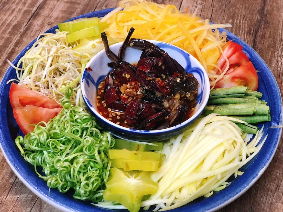 Đặc sản nức tiếng Cà Mau có '10 chân', mai sần sùi, nhìn tưởng cua đồng Đặc sản nức tiếng Cà Mau có '10 chân', mai sần sùi, nhìn tưởng cua đồng