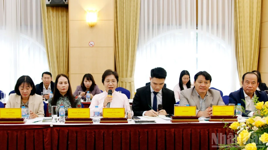 Đẩy mạnh hợp tác phát triển văn hóa-du lịch giữa tỉnh Lâm Đồng và Champasak Đẩy mạnh hợp tác phát triển văn hóa-du lịch giữa tỉnh Lâm Đồng và Champasak