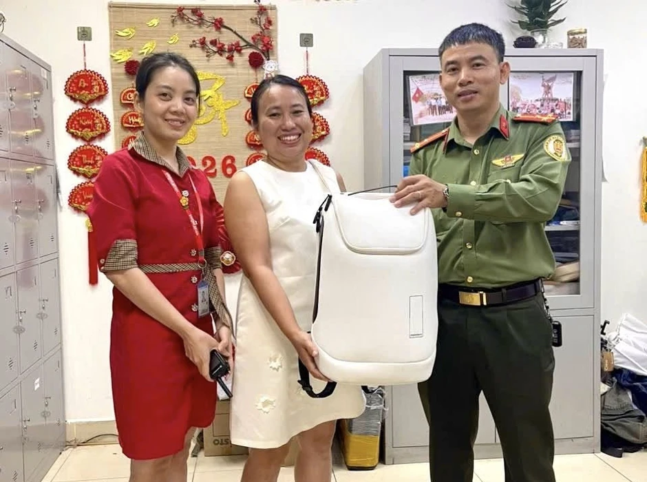 Để quên balo tiền ở sân bay Đà Nẵng, du khách nước ngoài nhận tin bất ngờ