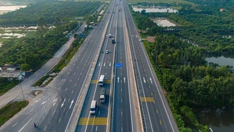Đề xuất làm cao tốc 10 làn xe kết nối sân bay Gia Bình