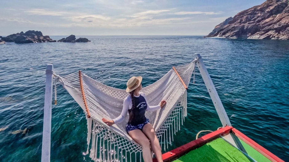 Đến Quy Nhơn, gia đình Hà Nội bất ngờ ngắm "rừng rong dưới biển"