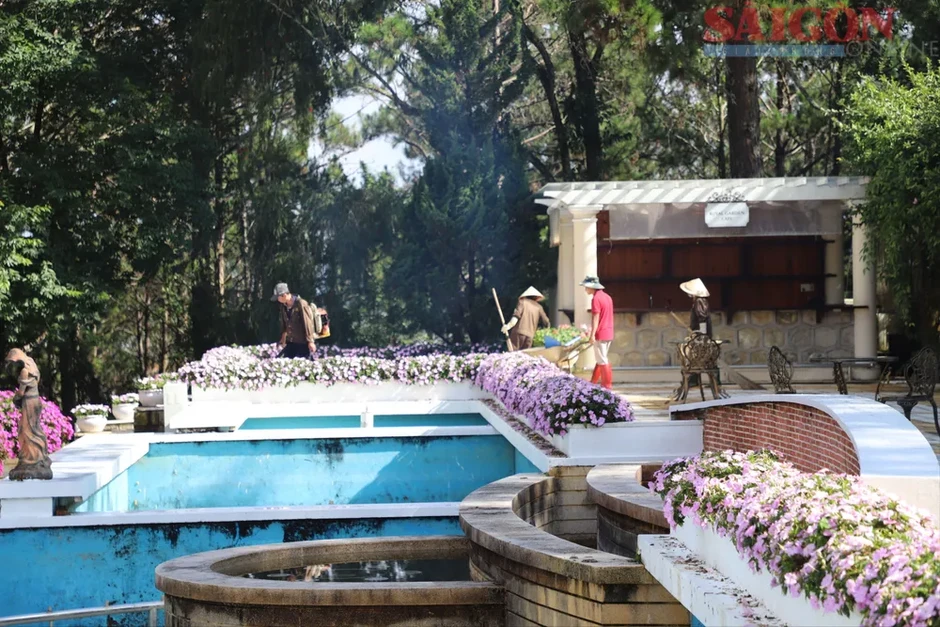 Dinh 1 Bảo Đại mở cửa trở lại sau hơn 2 năm tạm ngưng đón khách Dinh 1 Bảo Đại mở cửa trở lại sau hơn 2 năm tạm ngưng đón khách