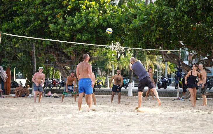 Doanh nghiệp du lịch Nha Trang 'đau đầu' vì thiếu hướng dẫn viên du lịch tiếng Nga Doanh nghiệp du lịch Nha Trang 'đau đầu' vì thiếu hướng dẫn viên du lịch tiếng Nga