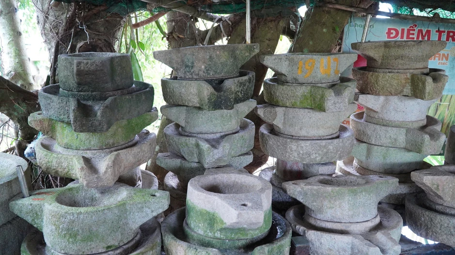 Độc lạ miền Tây: Lão nông sưu tầm hàng trăm chiếc cối xay Độc lạ miền Tây: Lão nông sưu tầm hàng trăm chiếc cối xay