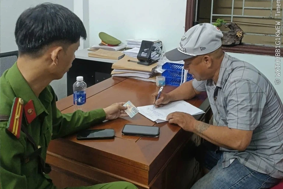 Du khách tố bị cân gian khi mua sầu riêng ở chợ đêm Sơn Trà Du khách tố bị cân gian khi mua sầu riêng ở chợ đêm Sơn Trà