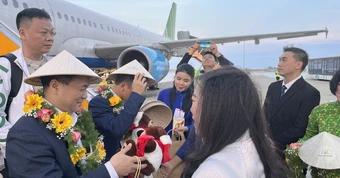 Du khách Trung Quốc sang Việt Nam quét QR Alipay, thanh toán ‘như ở nhà’