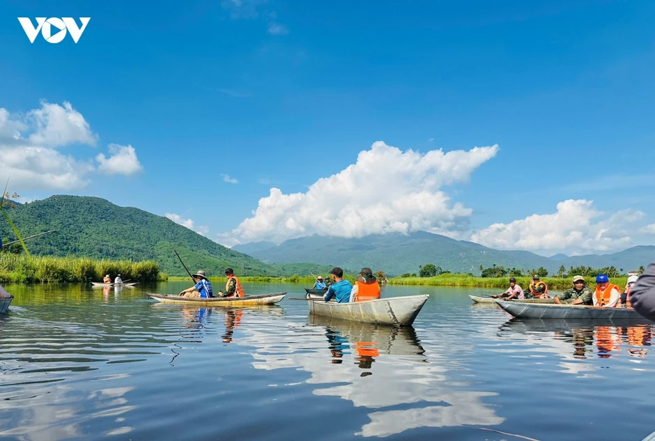 Du lịch Đắk Lắk: Khám phá vẻ đẹp nguyên sơ khu rừng ngập nước Hòa Thịnh Du lịch Đắk Lắk: Khám phá vẻ đẹp nguyên sơ khu rừng ngập nước Hòa Thịnh
