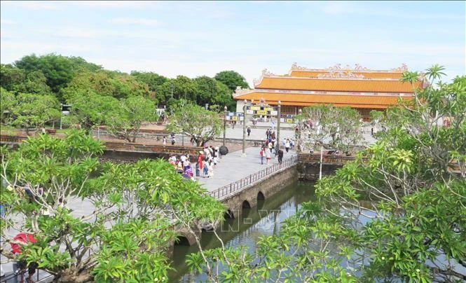 Du lịch miền Trung giữ nhịp tăng trưởng giữa bối cảnh nhiều biến động Du lịch miền Trung giữ nhịp tăng trưởng giữa bối cảnh nhiều biến động