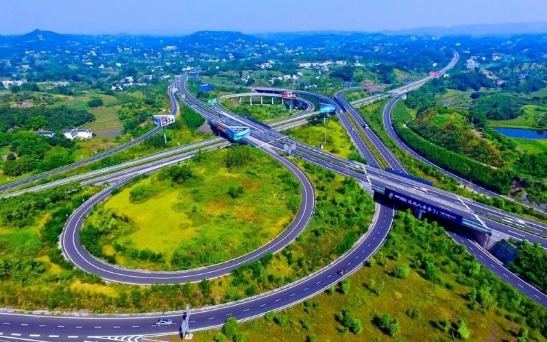 Du lịch tự lái xe tại Trung Quốc được đầu tư quy mô lớn Du lịch tự lái xe tại Trung Quốc được đầu tư quy mô lớn