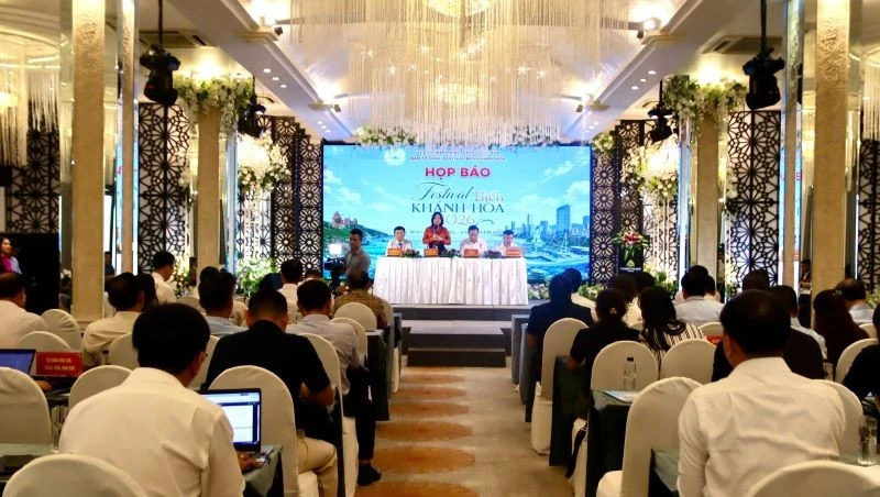 Festival Biển 2026 với chủ đề “Sắc màu Đại dương - Vươn tầm Quốc tế” tại Khánh Hòa Festival Biển 2026 với chủ đề “Sắc màu Đại dương - Vươn tầm Quốc tế” tại Khánh Hòa