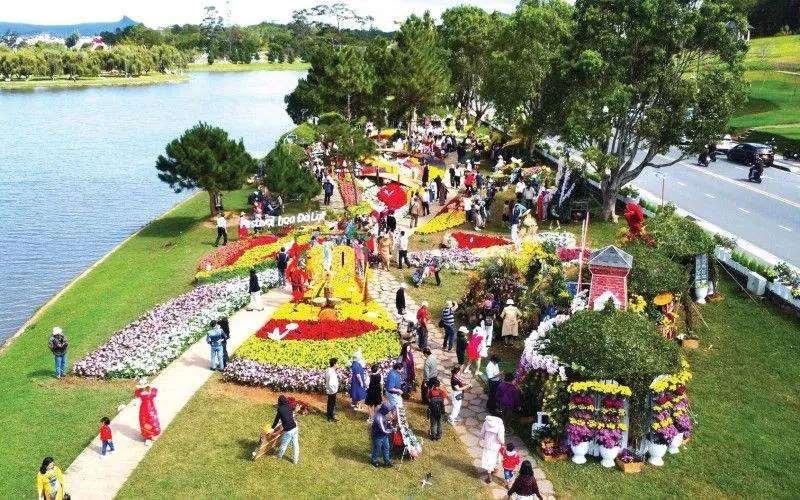 Festival Hoa Đà Lạt 2026 sẽ diễn ra với nhiều hoạt động đặc sắc Festival Hoa Đà Lạt 2026 sẽ diễn ra với nhiều hoạt động đặc sắc