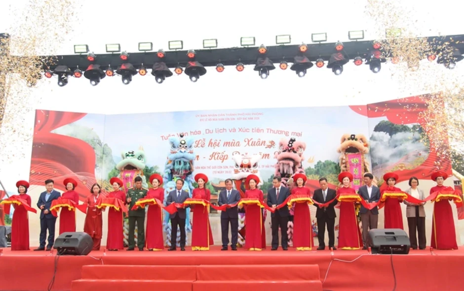 Gần 700 gian hàng OCOP trưng bày tại Lễ hội mùa xuân Côn Sơn - Kiếp Bạc Gần 700 gian hàng OCOP trưng bày tại Lễ hội mùa xuân Côn Sơn - Kiếp Bạc