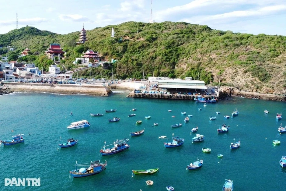 Gia Lai hút khách nhờ lợi thế "lên rừng, xuống biển" trong ngày Gia Lai hút khách nhờ lợi thế "lên rừng, xuống biển" trong ngày