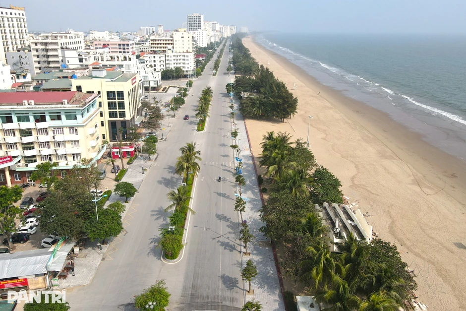 Giá phòng một số khách sạn ở Sầm Sơn giảm 50%, khách vẫn “chốt” thưa thớt Giá phòng một số khách sạn ở Sầm Sơn giảm 50%, khách vẫn “chốt” thưa thớt