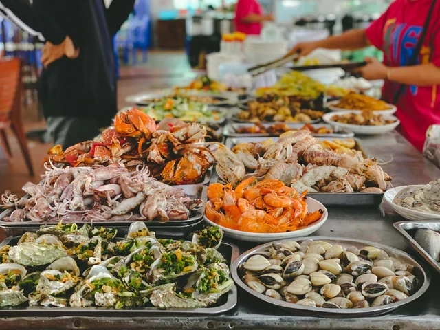 Giải pháp "chống chặt chém" khi ăn hải sản ở điểm du lịch Giải pháp "chống chặt chém" khi ăn hải sản ở điểm du lịch