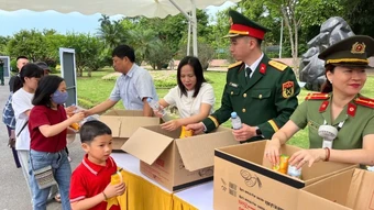 Hà Nội đón 1,35 triệu lượt khách trong hai kỳ nghỉ lễ