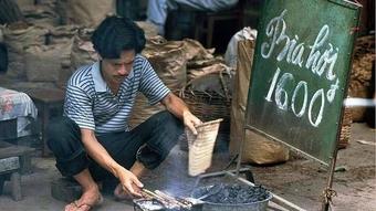 Hà Nội thời 'bia hơi 2.000 đồng' trong mắt khách Tây