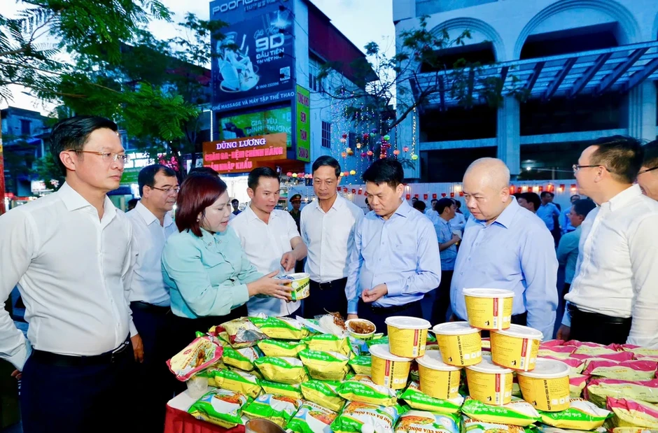 Hải Phòng: Khai mạc chuỗi hoạt động văn hóa đặc sắc tại dải vườn hoa trung tâm Hải Phòng: Khai mạc chuỗi hoạt động văn hóa đặc sắc tại dải vườn hoa trung tâm