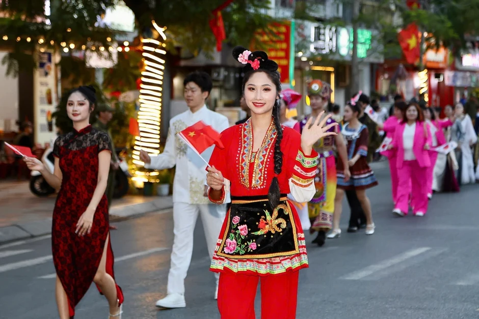 Hải Phòng: Khai mạc chuỗi hoạt động văn hóa đặc sắc tại dải vườn hoa trung tâm Hải Phòng: Khai mạc chuỗi hoạt động văn hóa đặc sắc tại dải vườn hoa trung tâm