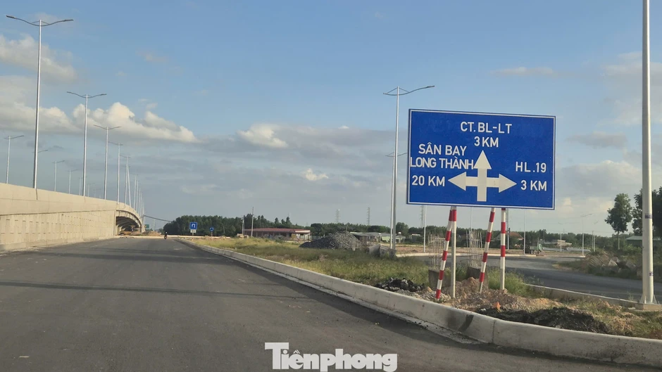 Hai tuyến đường nối TPHCM với sân bay Long Thành sắp về đích