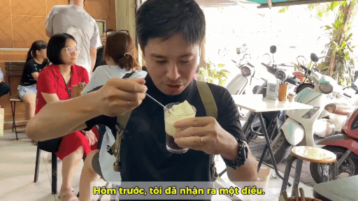 Hàng sữa tuổi thơ ở Giảng Võ khiến trai Nhật bị hút hồn Hàng sữa tuổi thơ ở Giảng Võ khiến trai Nhật bị hút hồn