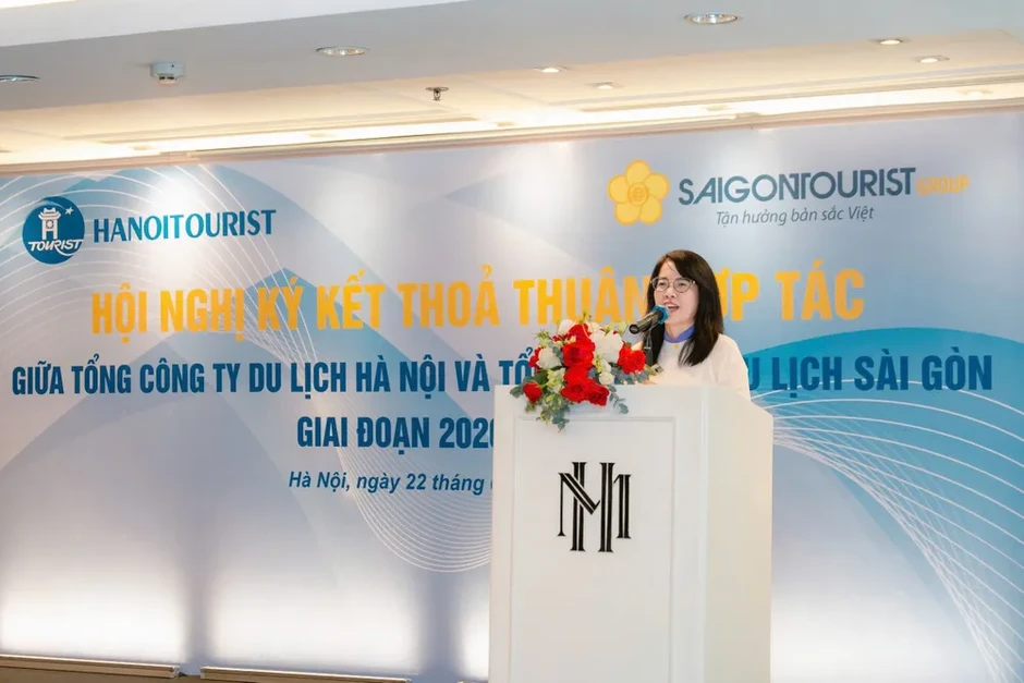 Hanoitouris và Saigontourist ký kết Biên bản ghi nhớ hợp tác Hanoitouris và Saigontourist ký kết Biên bản ghi nhớ hợp tác