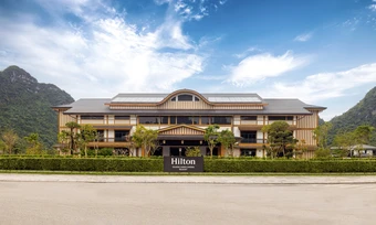Hilton Quang Hanh Onsen Resort khai trương