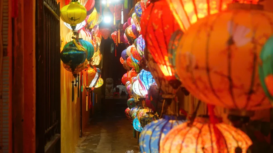 Hội An chuẩn bị cho Lễ hội đèn lồng quốc tế đầu tiên Hội An chuẩn bị cho Lễ hội đèn lồng quốc tế đầu tiên