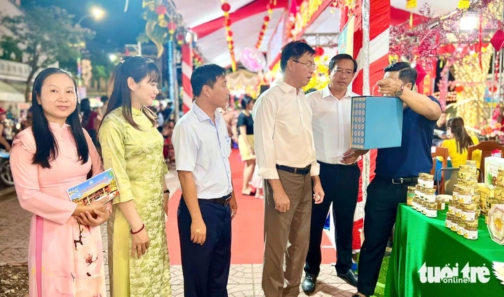 Hơn 20 doanh nghiệp tham gia trưng bày, giới thiệu OCOP tại Hà Tiên Hơn 20 doanh nghiệp tham gia trưng bày, giới thiệu OCOP tại Hà Tiên