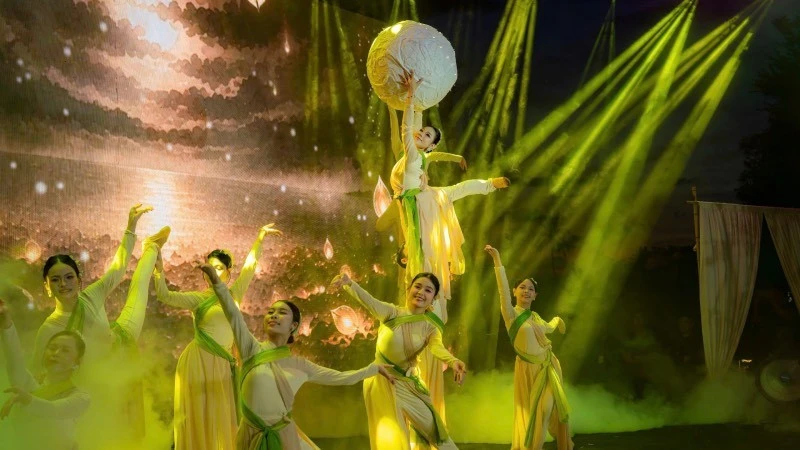 Huế thử nghiệm sản phẩm du lịch mới từ sen, kỳ vọng giữ chân du khách