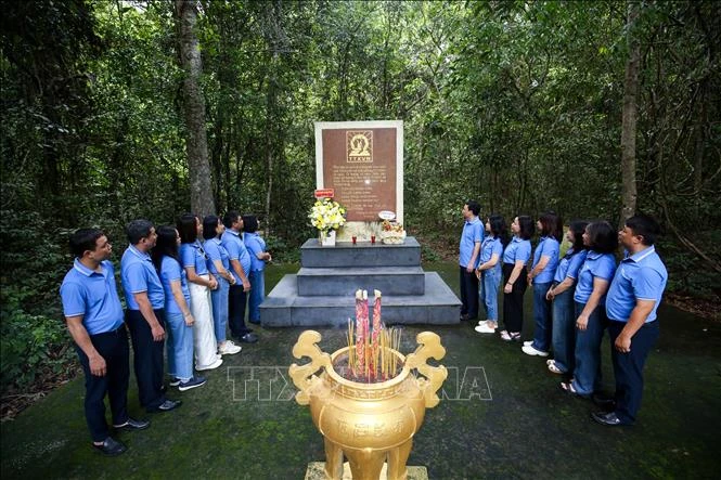 Kết nối hệ sinh thái rừng với không gian di sản, phát triển du lịch xanh Kết nối hệ sinh thái rừng với không gian di sản, phát triển du lịch xanh