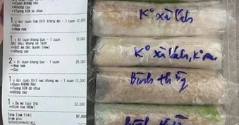 Khách ở TPHCM đặt 26 gỏi cuốn kèm ghi chú dày đặc gây tranh cãi
