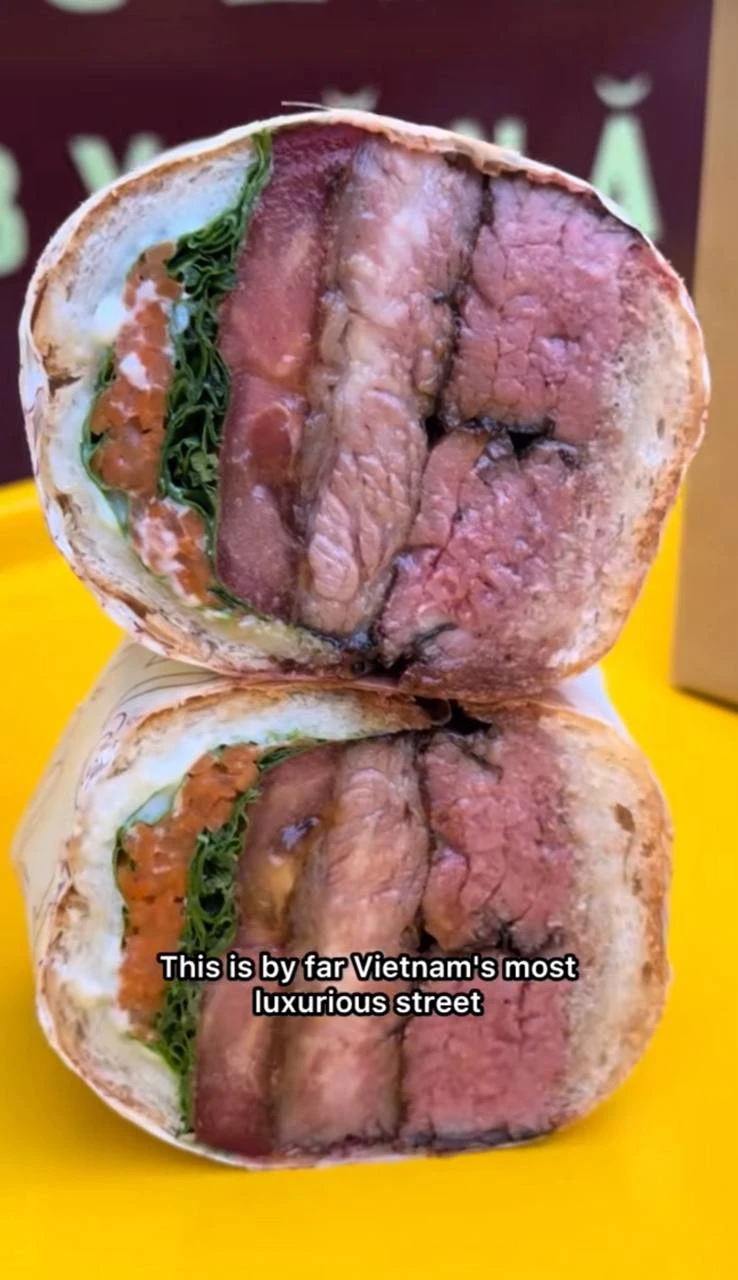 Khách Tây bình chọn bánh mì đắt nhất Việt Nam Khách Tây bình chọn bánh mì đắt nhất Việt Nam