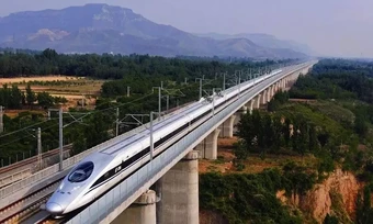 Khách Tây so sánh ba hạng ghế tàu cao tốc Trung Quốc