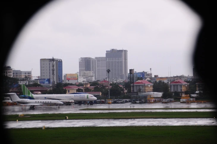 Khách ùn ứ ở sân bay giờ cao điểm, Đà Nẵng đề nghị các bộ ngành hỗ trợ tháo gỡ Khách ùn ứ ở sân bay giờ cao điểm, Đà Nẵng đề nghị các bộ ngành hỗ trợ tháo gỡ