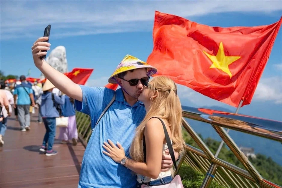 Khách Việt đổ xô đi biển, Đà Nẵng được tìm kiếm nhiều nhất Khách Việt đổ xô đi biển, Đà Nẵng được tìm kiếm nhiều nhất