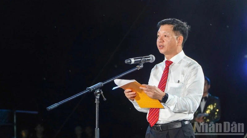 Khai mạc lễ hội biển “Tam Thanh - Biển xanh vẫy gọi” Khai mạc lễ hội biển “Tam Thanh - Biển xanh vẫy gọi”