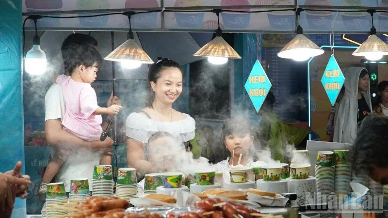 Khai mạc lễ hội biển “Tam Thanh - Biển xanh vẫy gọi” Khai mạc lễ hội biển “Tam Thanh - Biển xanh vẫy gọi”